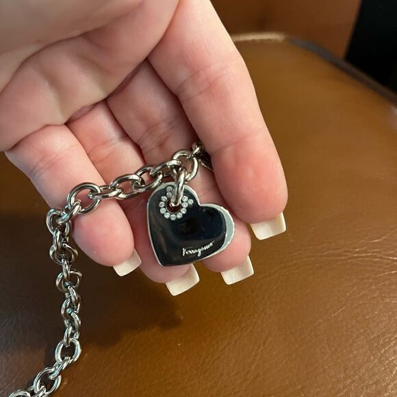 Salvatore Ferragamo silver heart chunky bracelet - Picture 5 of 6